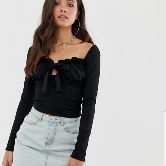 Missguided Tops - 🔃TRADED NWT MISSGUIDED TOP